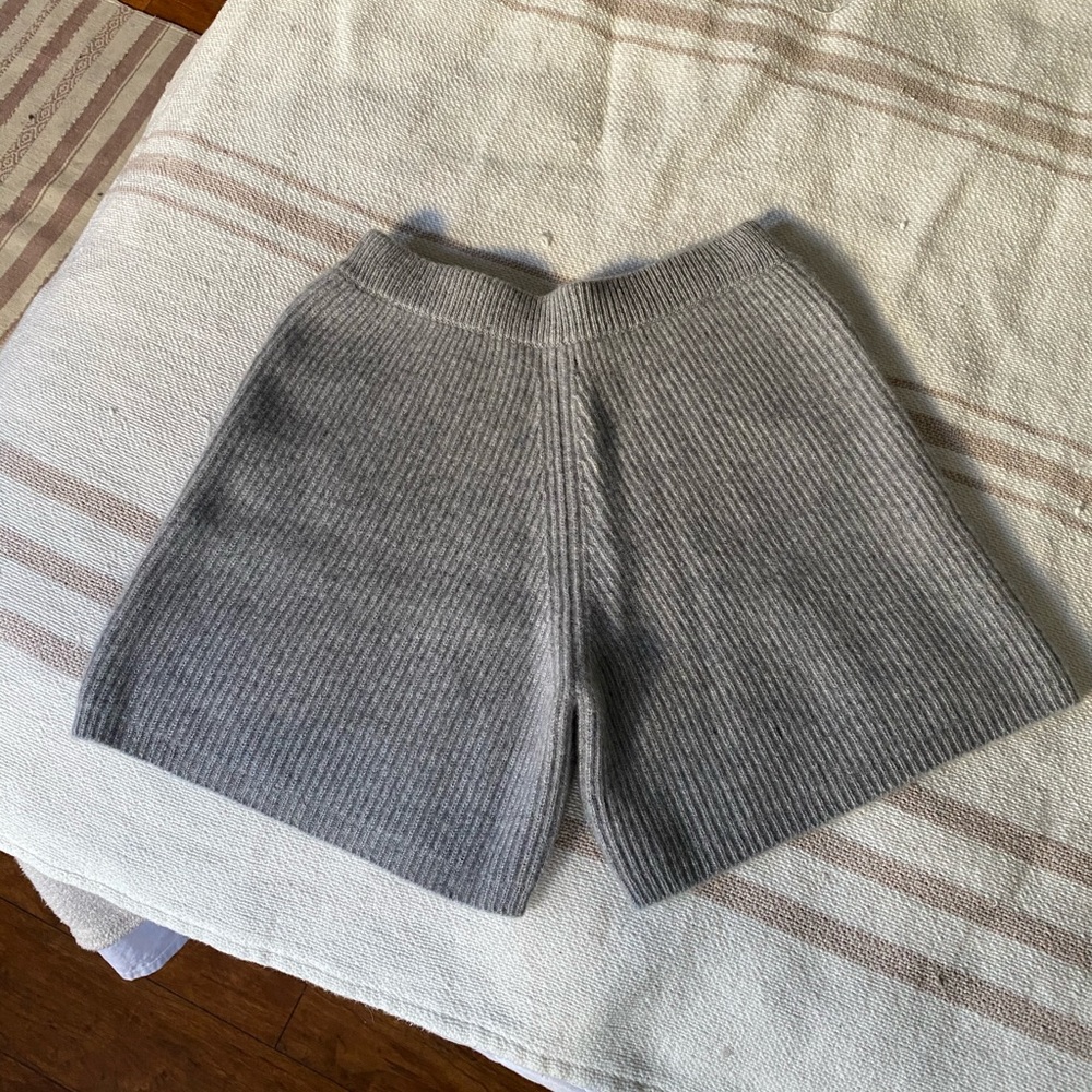 Cashmere lounge shorts